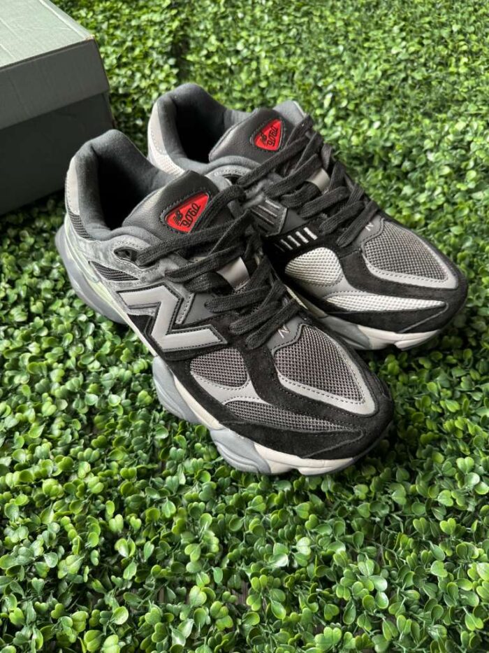 New Balance 9060 ( Black Castlerock) Size: 9M, 10M